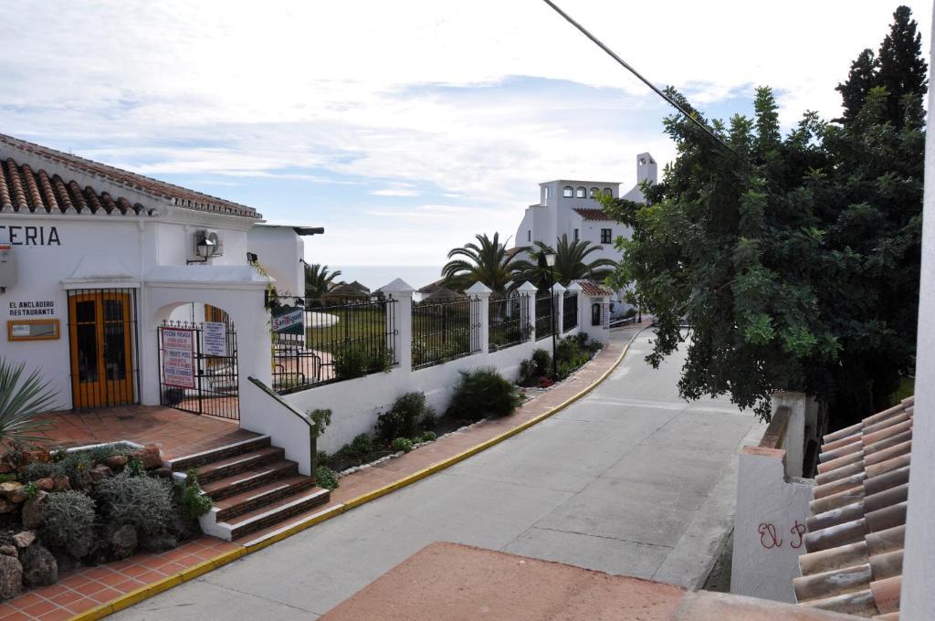 Nerja Paradise Rentals - Chimenea Apts Habitación foto